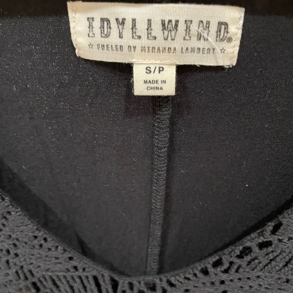 Idyllwind by Miranda Lambert crochet dress with fringe sleeves. Size Sm. - Picture 4 of 5